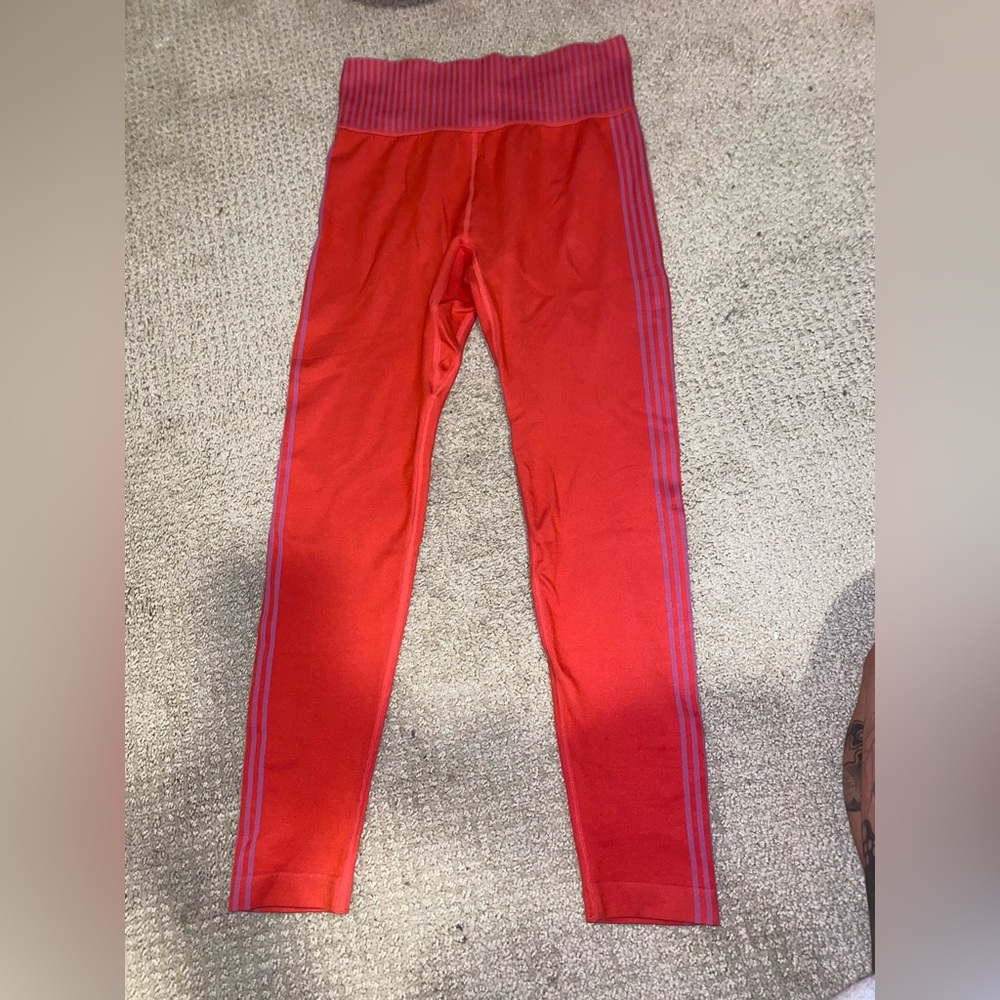 Sage Collective active leggings cute and funky